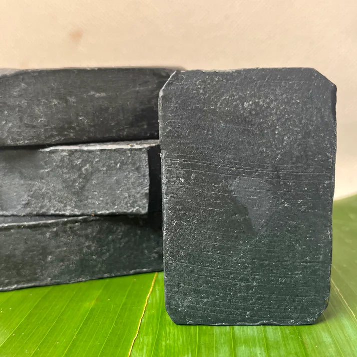 JABÓN DE CARBÓN DE BAMBÚ MENTA